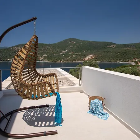 Sophia-private Sea Access Marantochori