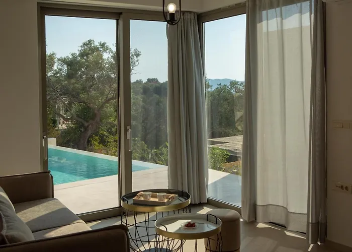 Villa Sophia-private Sea Access *